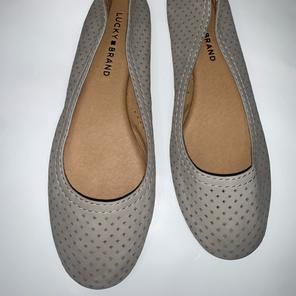 Lucky Brand Gray Leather Flats - Picture 2 of 6